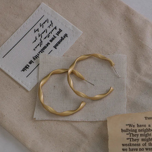 Chic Stud Earrings, Circle Earrings, Minimalist Ear Clips