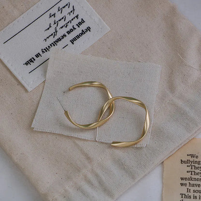 Chic Stud Earrings, Circle Earrings, Minimalist Ear Clips